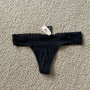 NEW Victoria’s Secret Vintage Low Rise Thong Logo Panties Lace Trim Black XS NWT